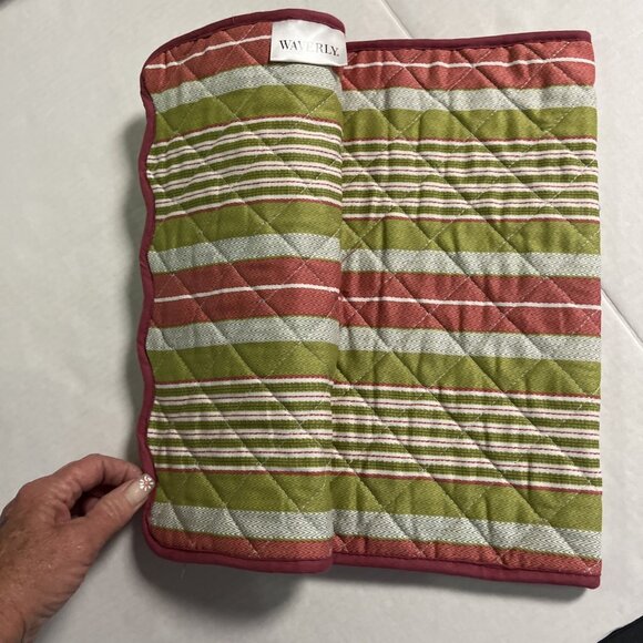 Waverly Quilted Table Runner Towel Set Pink Hydrangea Reversible Striped Country - Picture 4 of 11